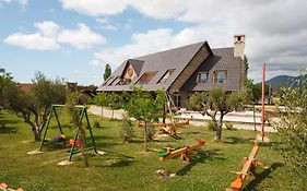 Lahuta e Vjeter Agroturizem
